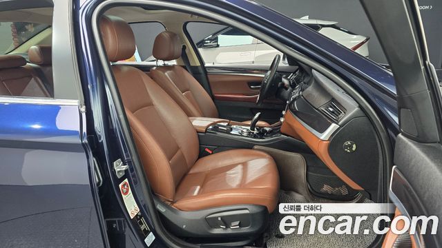 BMW 5-Series 2014 — photo 10