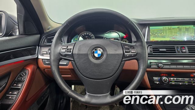 BMW 5-Series 2014 — photo 13