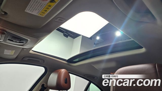 BMW 5-Series 2014 — photo 18