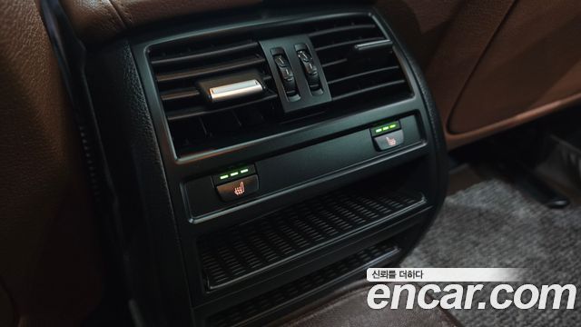 BMW 5-Series 2014 — photo 20