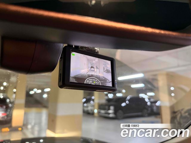 Land Rover Discovery 2016 — photo 13