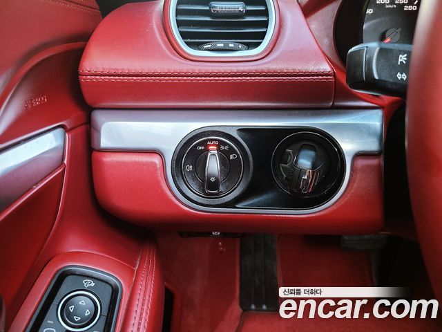 Porsche 718 2017 — photo 15