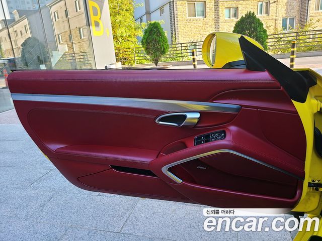 Porsche 718 2017 — photo 16