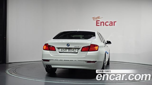 BMW 5-Series 2016 — photo 4