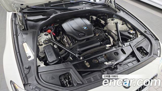 BMW 5-Series 2016 — photo 6