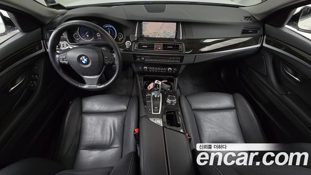 BMW 5-Series 2016 — photo 7