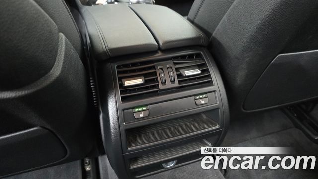 BMW 5-Series 2016 — photo 19