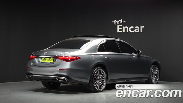 Mercedes-Benz S-Class 2024 — photo 2