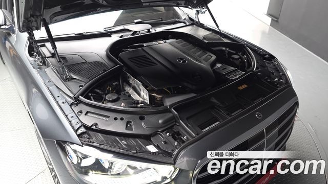 Mercedes-Benz S-Class 2024 — photo 6