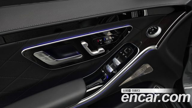 Mercedes-Benz S-Class 2024 — photo 35