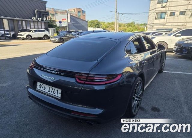 Porsche Panamera 2018 — photo 5