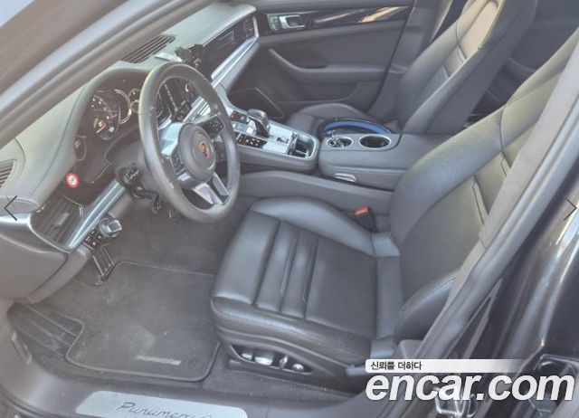 Porsche Panamera 2018 — photo 12