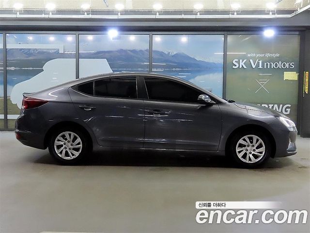 Hyundai AVANTE 2019 — photo 3