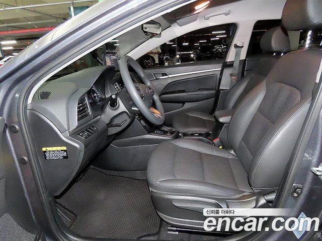 Hyundai AVANTE 2019 — photo 6