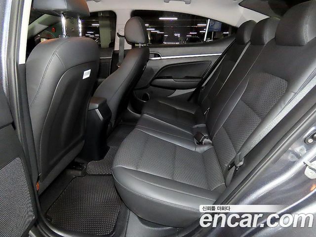 Hyundai AVANTE 2019 — photo 7