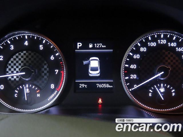 Hyundai AVANTE 2019 — photo 9