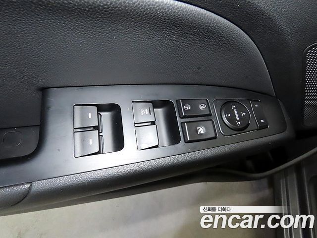 Hyundai AVANTE 2019 — photo 13