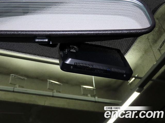 Hyundai AVANTE 2019 — photo 18