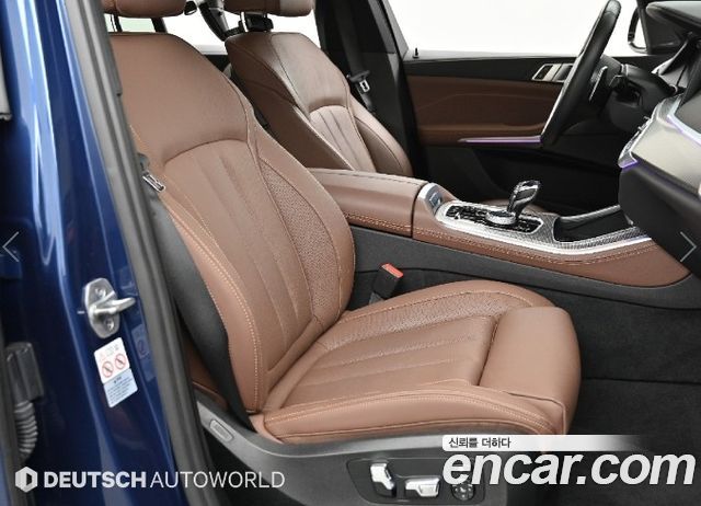 BMW X5 2021 — photo 10