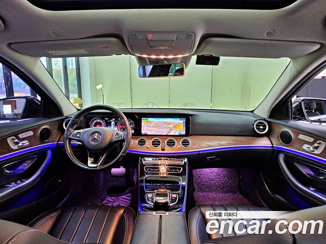 Mercedes-Benz E-Class 2017 — photo 7