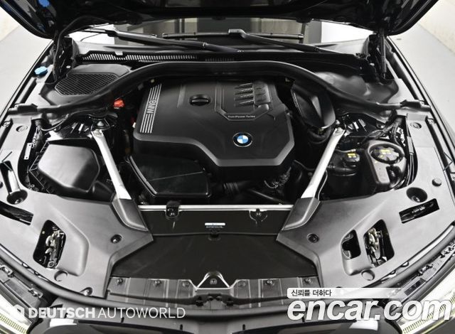 BMW 5-Series 2022 — photo 6