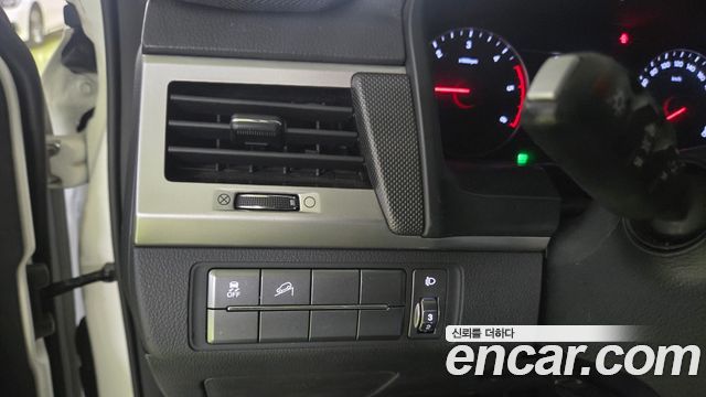 KG Mobility Rexton 2019 — photo 17