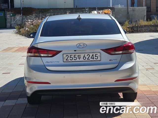 Hyundai AVANTE 2016 — photo 4