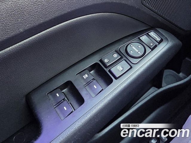 Hyundai AVANTE 2016 — photo 11