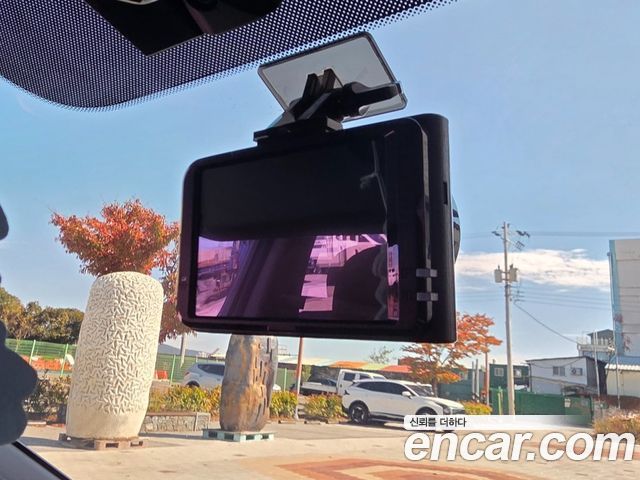 Hyundai AVANTE 2016 — photo 18