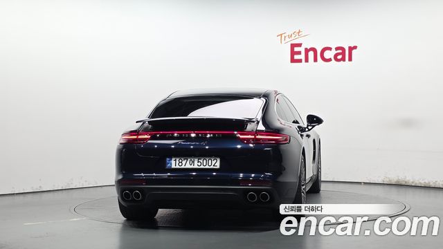 Porsche Panamera 2018 — photo 4