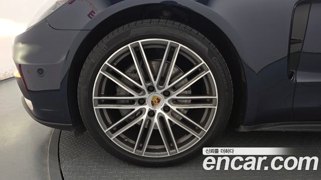 Porsche Panamera 2018 — photo 5