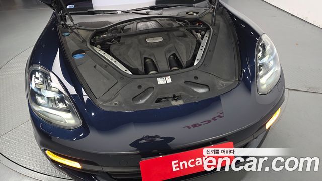 Porsche Panamera 2018 — photo 6