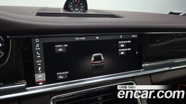 Porsche Panamera 2018 — photo 31