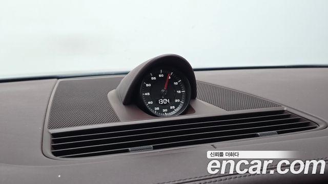Porsche Panamera 2018 — photo 35
