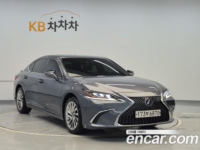 Lexus ES 2021 — photo 4