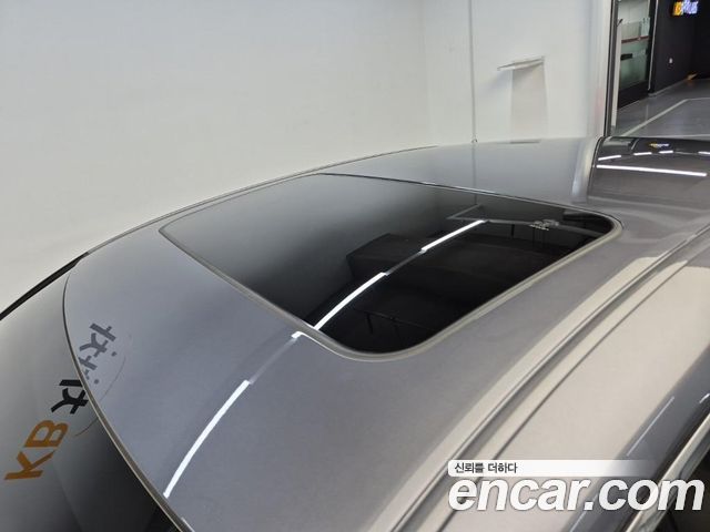 Lexus ES 2021 — photo 13