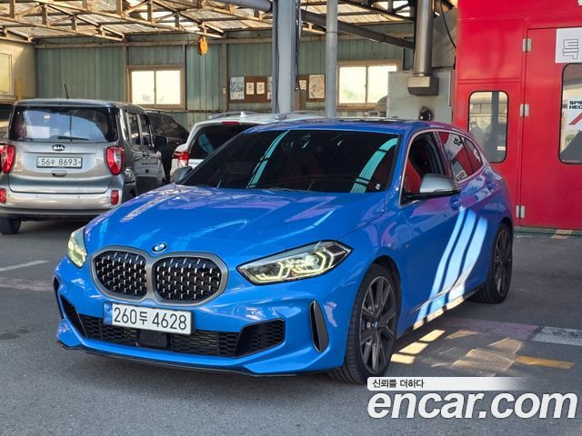 BMW 1-Series 2021 — photo 1