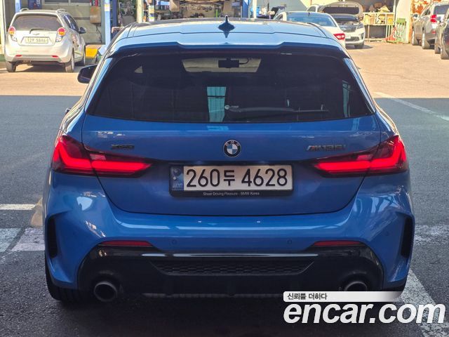 BMW 1-Series 2021 — photo 4