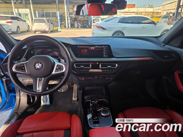 BMW 1-Series 2021 — photo 6