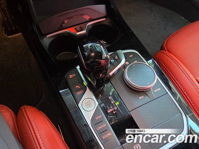 BMW 1-Series 2021 — photo 9