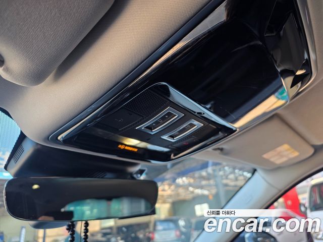 Land Rover Range Rover Velar 2018 — photo 10