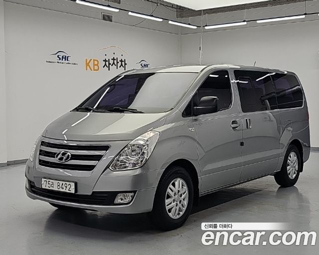 Hyundai Starex 2016 — photo 1