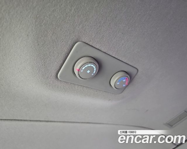 Hyundai Starex 2016 — photo 13