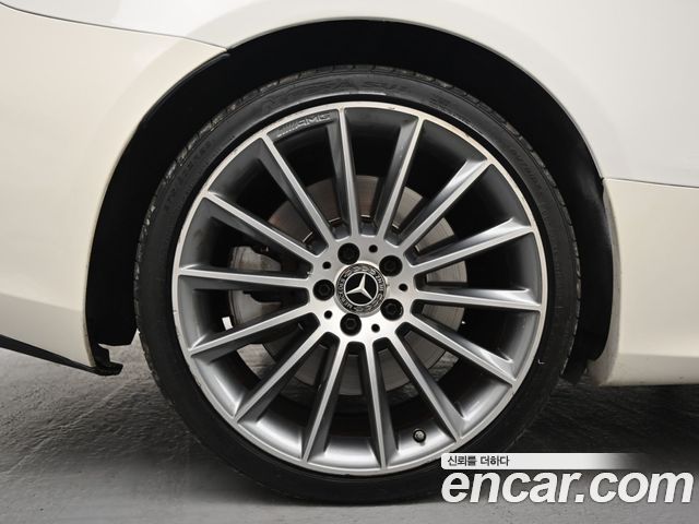 Mercedes-Benz E-Class 2019 — photo 5