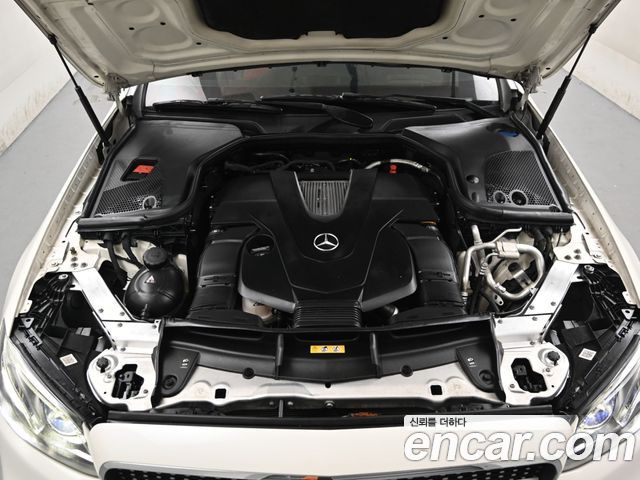 Mercedes-Benz E-Class 2019 — photo 6