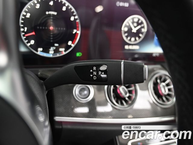 Mercedes-Benz E-Class 2019 — photo 9