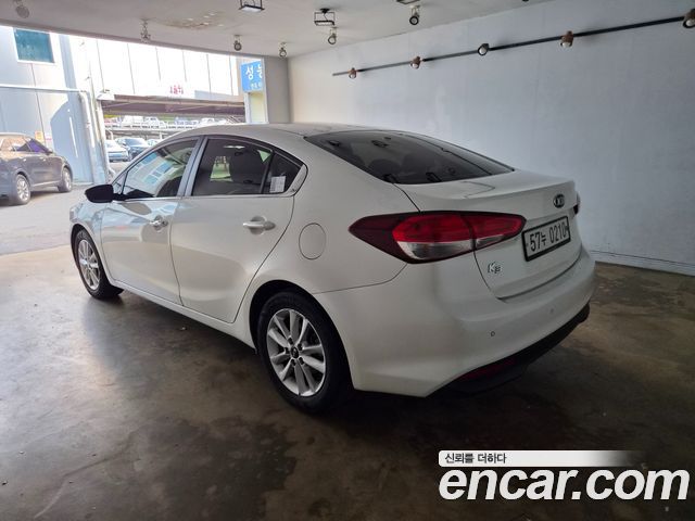 Kia K3 2016 — photo 2