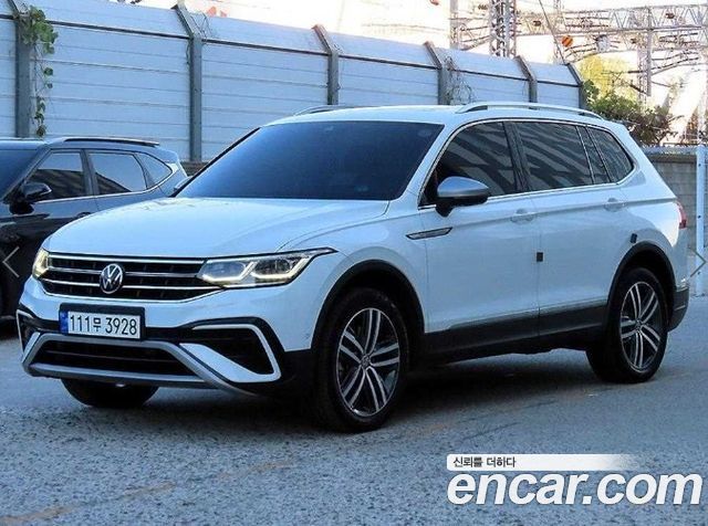 Volkswagen Tiguan 2023 — photo 2