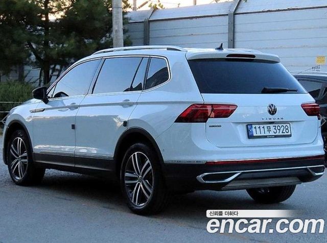 Volkswagen Tiguan 2023 — photo 3