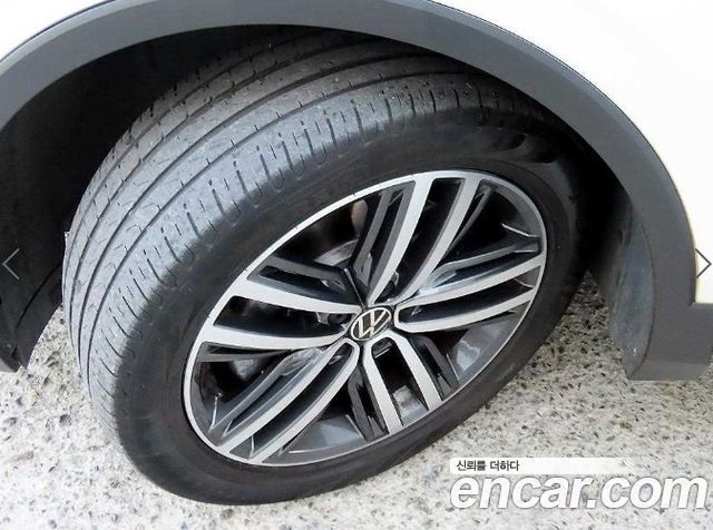 Volkswagen Tiguan 2023 — photo 20
